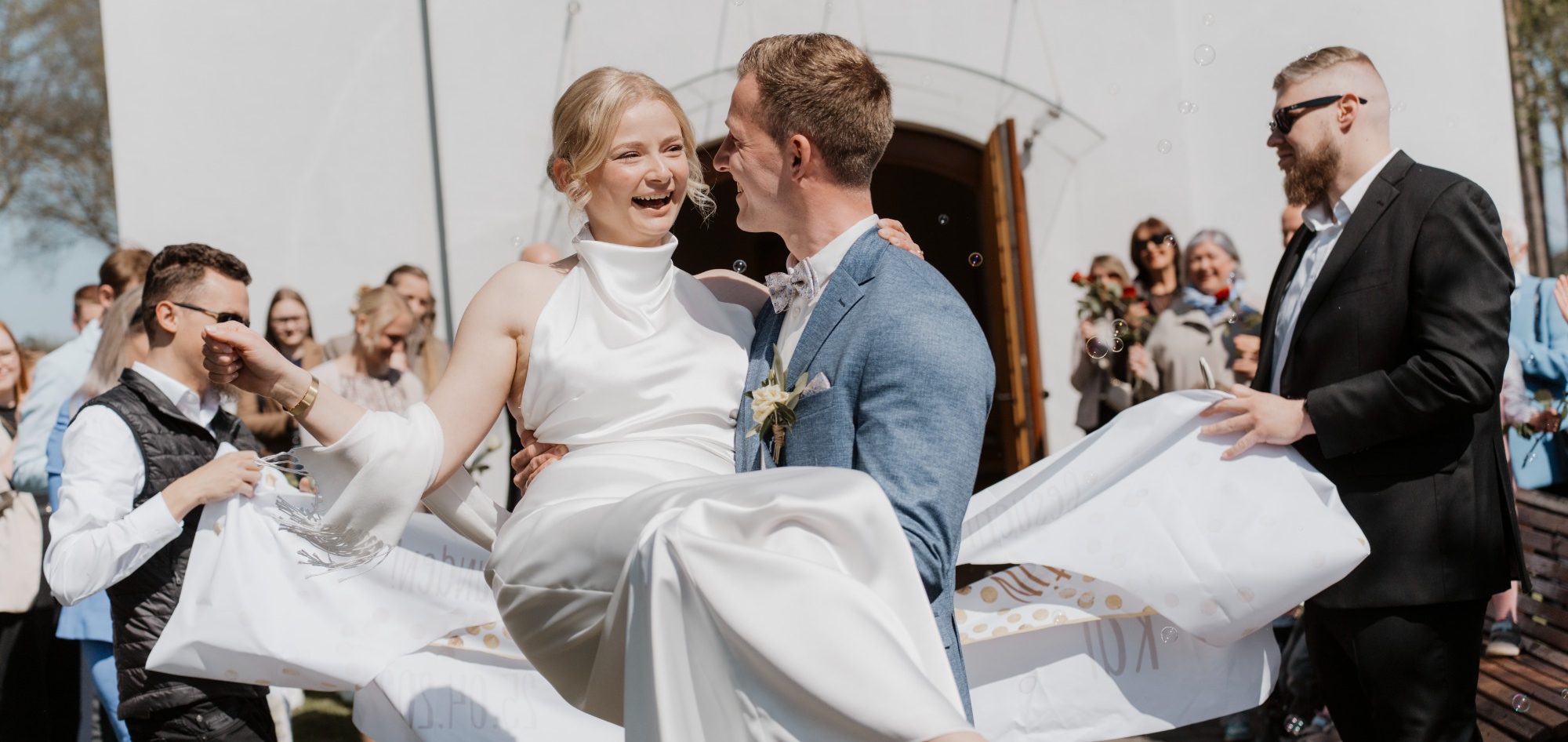 Hochzeitsfotografie in Hövelhof im Keis Paderborn Hochzeitspaar bei einer Hochzeit in Hövelhof im Kreis Paderborn