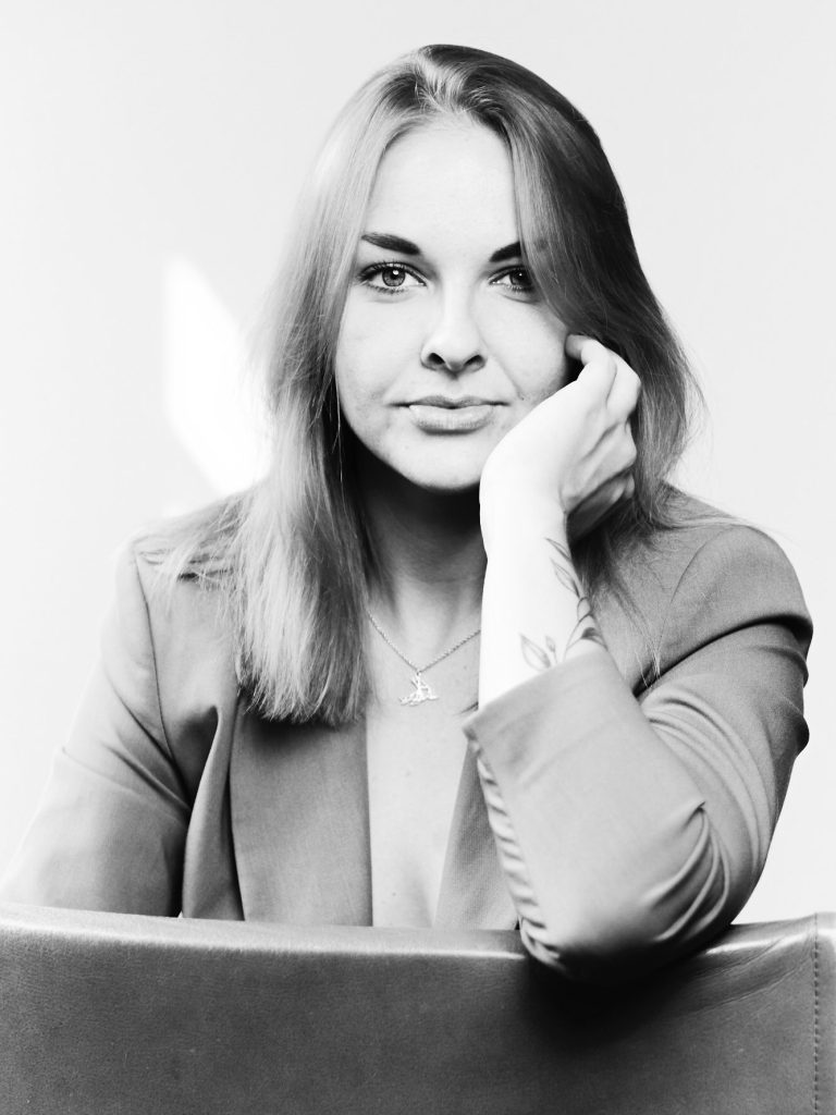 Schwarzweiß Portraitshooting im Studio